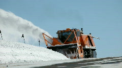 Snow Blower on mountain road P HD 6332 [43339865] | 写真素材・ストックフォトのアフロ