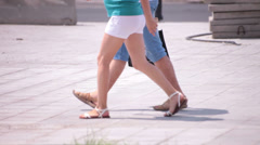 pregnant shorts naked legs young adult woman couple [46182123] | 写真素材・ストックフォトのアフロ