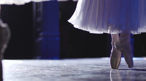 Stock video footage classical ballet ballerina on pointe