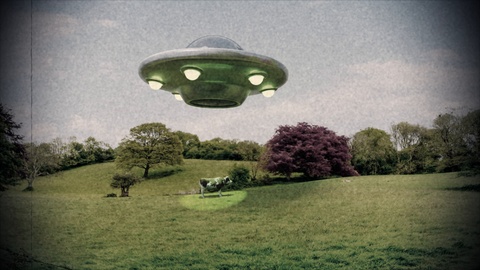 UFO alien abduction cow ufo unidentified flying object aliens close encounter 4k