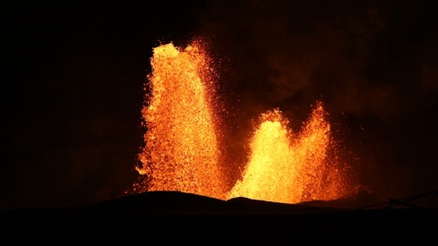 Volcanic eruption of Kilauea volcano in Hawaii at the end of May 2018, Fissure 8