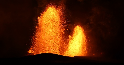 Volcanic eruption of Kilauea volcano in Hawaii at the end of May 2018, Fissure 8