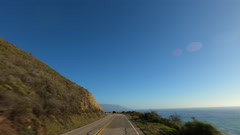 Driving in Big Sur California Cabrillo Highway 1 coast road, … [136707256] | 写真素材・ストックフォトのアフロ