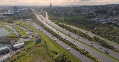 Traffic interchange on on State Highway 1 in Manukau, Auckland, … [257632227] | 写真素材・ストックフォトのアフロ